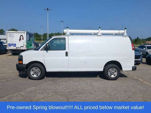 Used 2019 GMC Savana 2500 w/ Driver Convenience Package RWD image 2