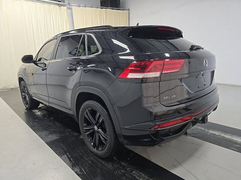 Used 2023 Volkswagen Atlas Cross Sport SEL R-Line AWD/4WD image 4