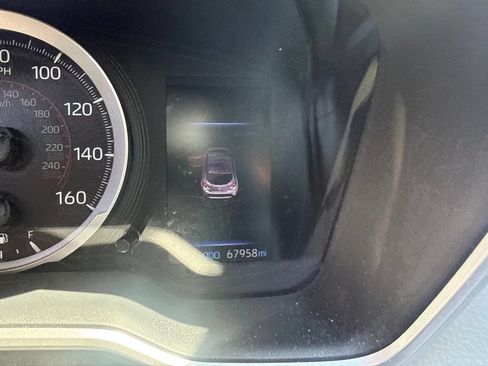 Used 2020 Toyota Corolla SE w/ Carpet Mat Package FWD image 11