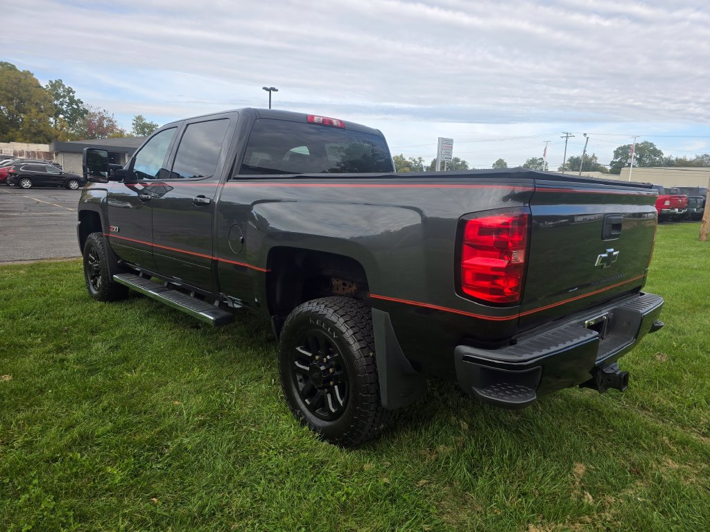 Used 2016 Chevrolet Silverado 2500 LT w/ Midnight Edition AWD/4WD image 5