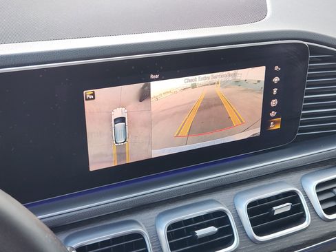 Used 2020 Mercedes-Benz GLE 350 image 16