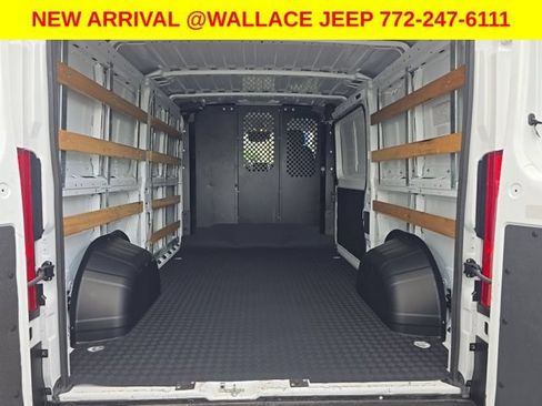 Used 2025 RAM ProMaster 2500 w/ U-Haul Equipment Group FWD image 2