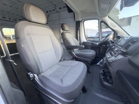 Used 2023 RAM ProMaster 2500 image 15