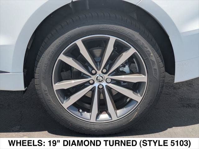 New 2026 Jaguar F-PACE R-Dynamic S AWD/4WD image 6