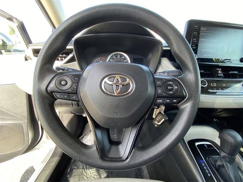 Certified 2022 Toyota Corolla LE image 24