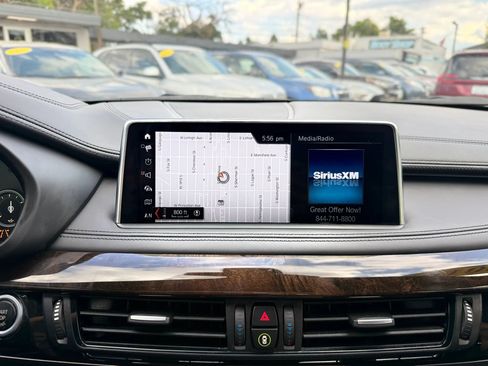 Used 2019 BMW X6 xDrive50i w/ M Sport Package AWD/4WD image 36