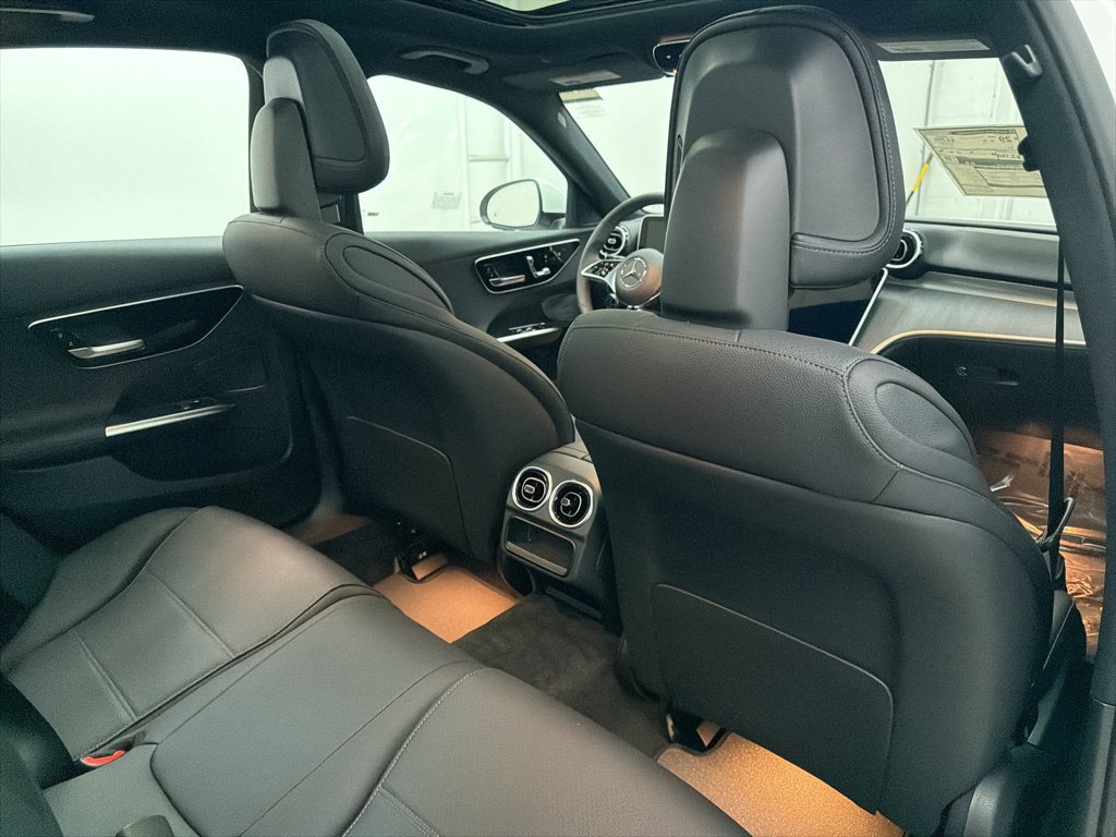 Used 2026 Mercedes-Benz C 300 Sedan image 24