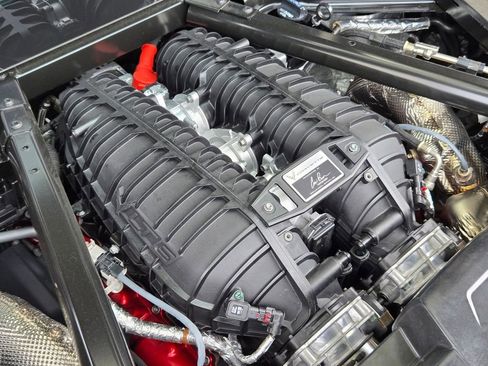 Used 2024 Chevrolet Corvette Z06 w/ Battery Protection Package RWD image 31
