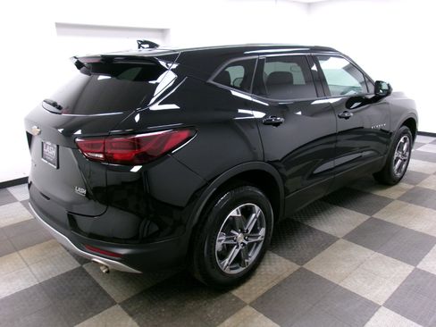 Used 2025 Chevrolet Blazer LT image 12