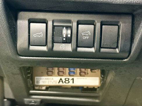 Used 2022 Subaru Outback Premium AWD/4WD image 12