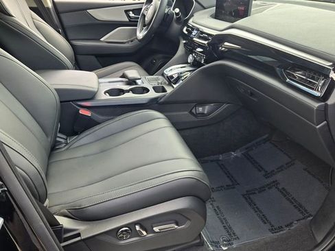 Used 2024 Acura MDX FWD image 16