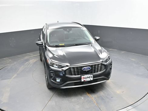 Used 2024 Ford Escape Platinum AWD/4WD image 26