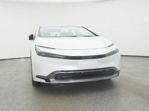 New 2025 Toyota Prius XLE image 31