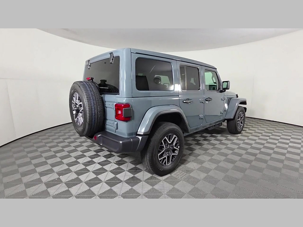 Used 2026 Jeep Wrangler Unlimited Sahara AWD/4WD image 38