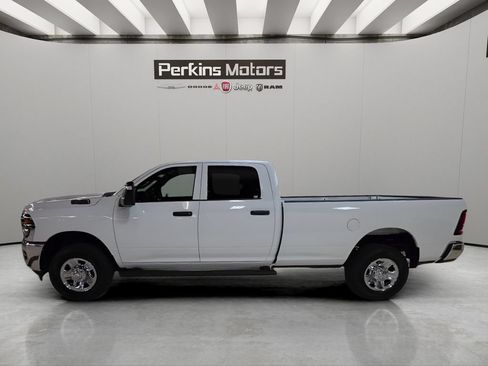 New 2026 RAM 2500 Tradesman AWD/4WD image 2
