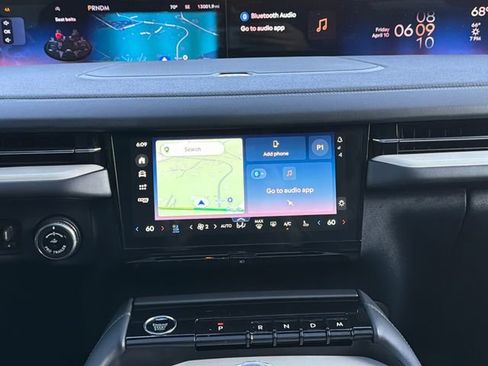 Used 2025 Lincoln Navigator L Reserve w/ Jet Appearance Package image 22