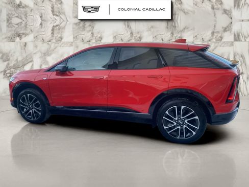 Used 2025 Cadillac Optiq Sport 1 w/ LPO, Floor Liner Package image 4