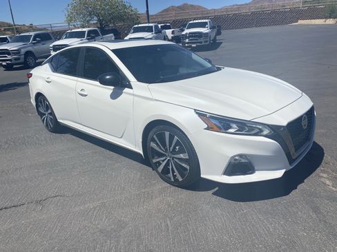 Used 2021 Nissan Altima 2.0 SR FWD image 5