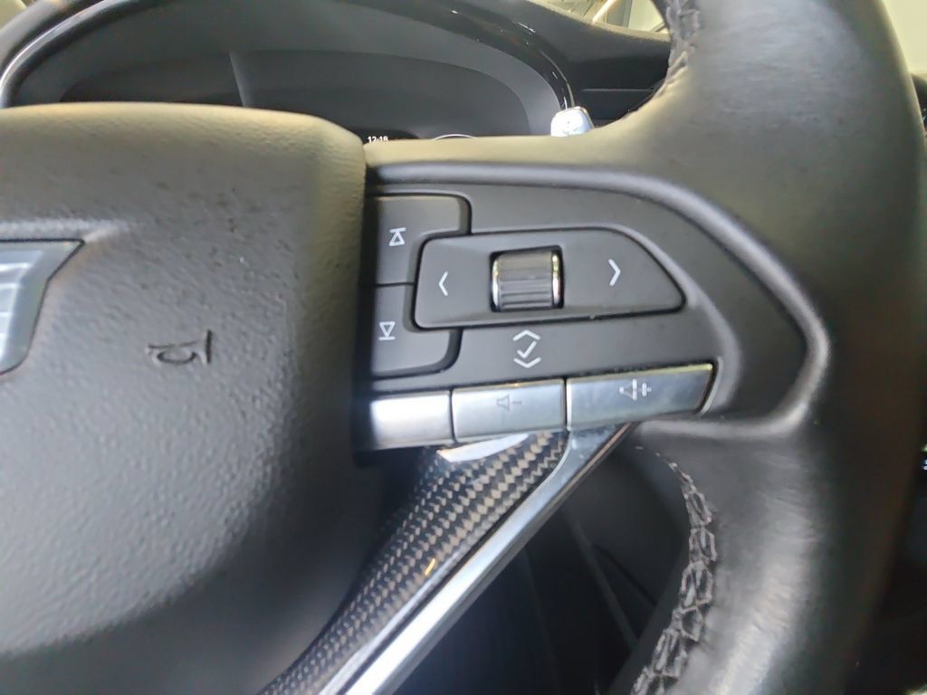 Used 2024 Cadillac XT6 Sport w/ Technology Package AWD/4WD image 19
