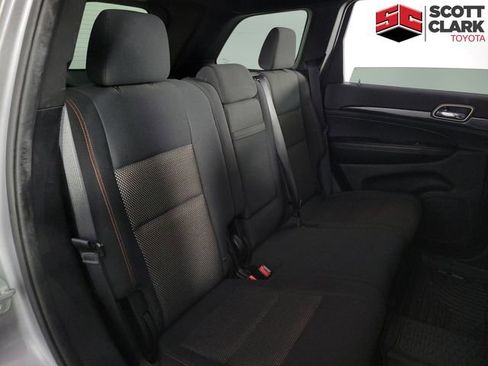 Used 2016 Jeep Grand Cherokee Laredo 75th Anniversary AWD/4WD image 15