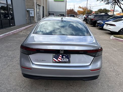 Certified 2023 Honda Accord LX image 5