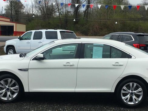 Used 2011 Ford Taurus SEL w/ 201A Rapid Spec Order Code image 2