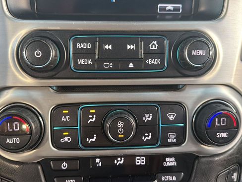 Used 2017 GMC Yukon XL SLT AWD/4WD image 8