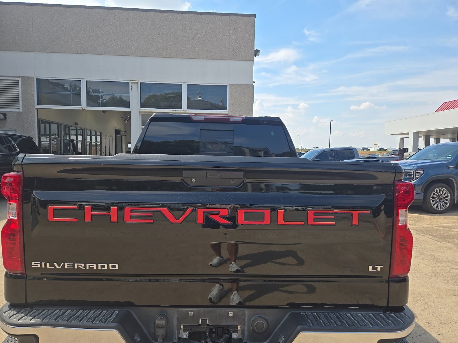 Used 2020 Chevrolet Silverado 1500 LT w/ Texas Edition AWD/4WD image 7