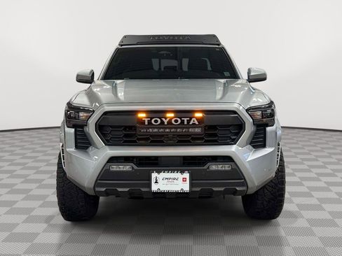 Used 2024 Toyota Tacoma SR5 AWD/4WD image 2