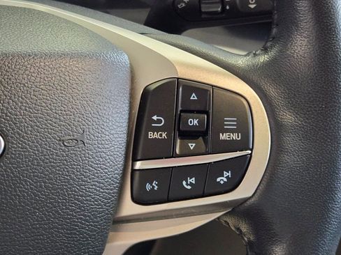 Used 2022 Ford Explorer XLT w/ Equipment Group 202A image 16