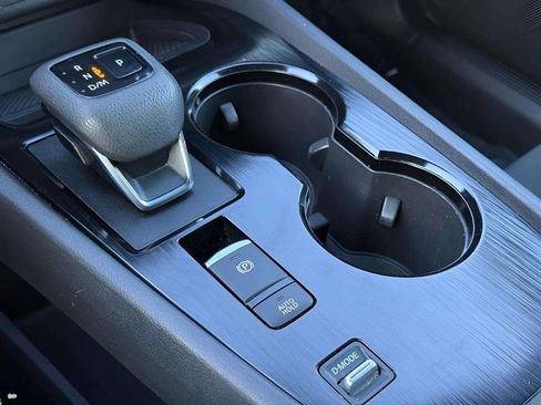 Used 2024 Nissan Rogue S image 18