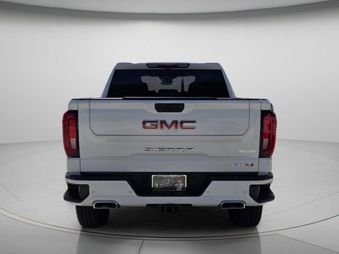 Used 2025 GMC Sierra 1500 AT4 w/ AT4 Premium Package AWD/4WD image 6