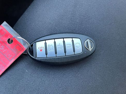 Used 2025 Nissan Altima 2.5 SV image 21