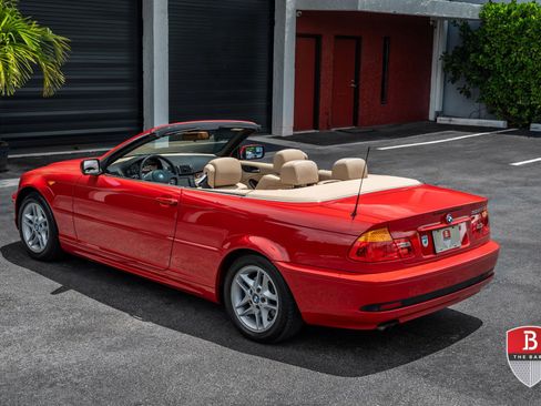Used 2004 BMW 325Ci Convertible RWD image 23