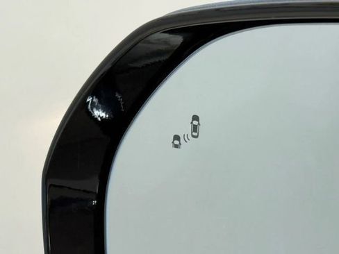 Used 2019 Hyundai Santa Fe XL image 11