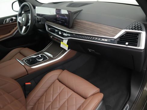 New 2026 BMW X5 sDrive40i w/ M Sport Package image 18
