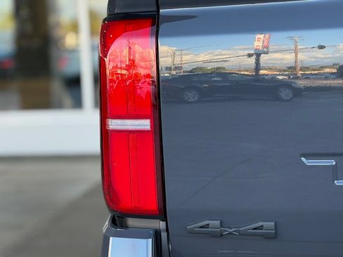 Used 2026 Toyota Tacoma SR5 AWD/4WD image 9