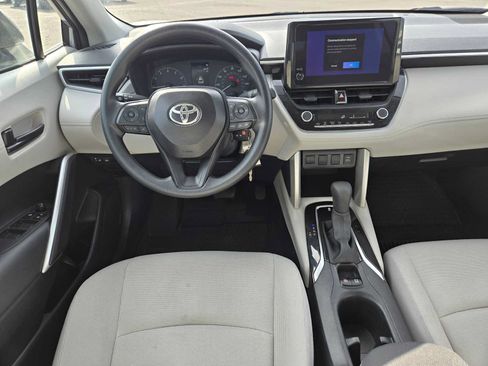 Certified 2025 Toyota Corolla Cross L AWD/4WD image 18