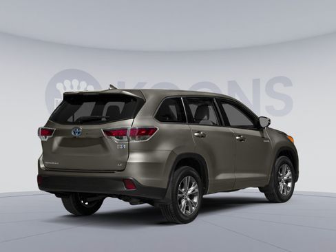 Used 2015 Toyota Highlander Limited Platinum AWD/4WD image 2