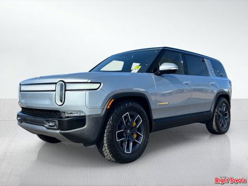 Used 2023 Rivian R1S Adventure AWD/4WD image 2
