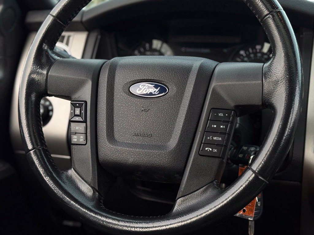 Used 2015 Ford Expedition XLT w/ Equipment Group 201A AWD/4WD image 9