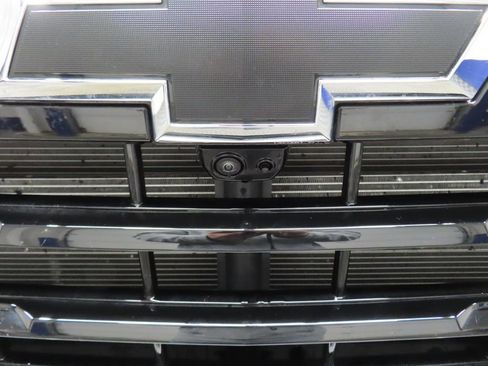 Used 2025 Chevrolet Silverado 2500 LTZ w/ LTZ Plus Package image 56