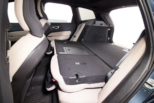 Certified 2026 Volvo XC60 B5 Plus AWD/4WD image 26