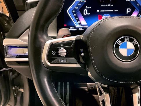 Used 2023 BMW 760i xDrive image 23