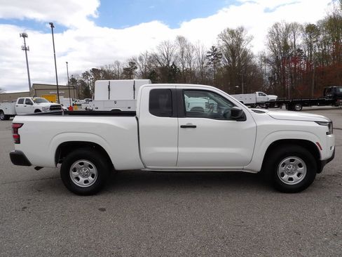 Used 2022 Nissan Frontier S image 9