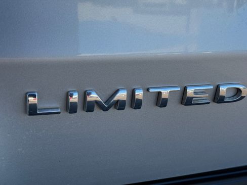 Used 2019 Ford Expedition Limited image 29