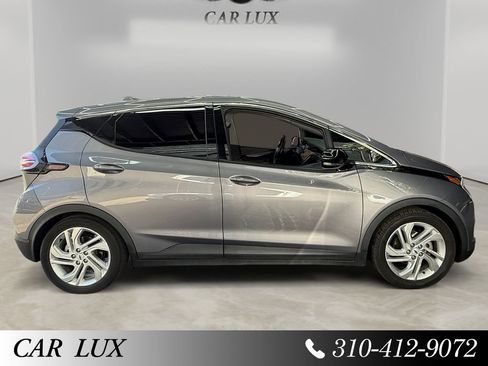Used 2023 Chevrolet Bolt LT FWD image 6