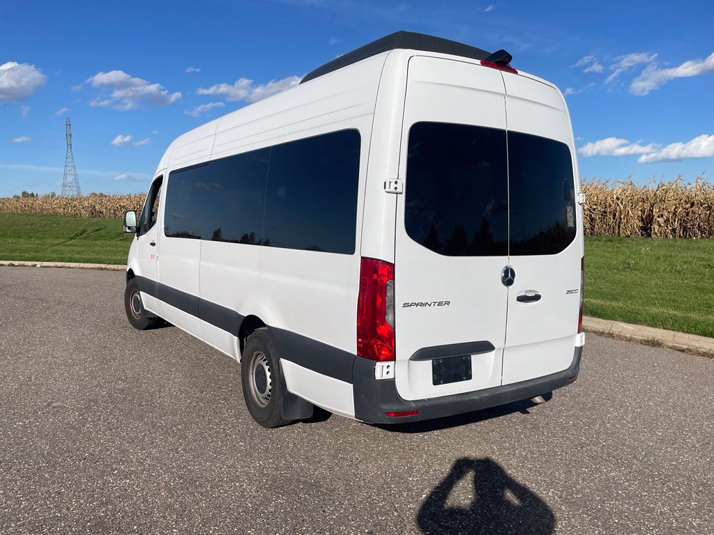 Used 2025 Mercedes-Benz Sprinter 2500 image 6