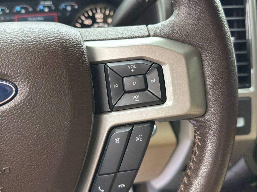 Used 2020 Ford F150 Lariat RWD image 22