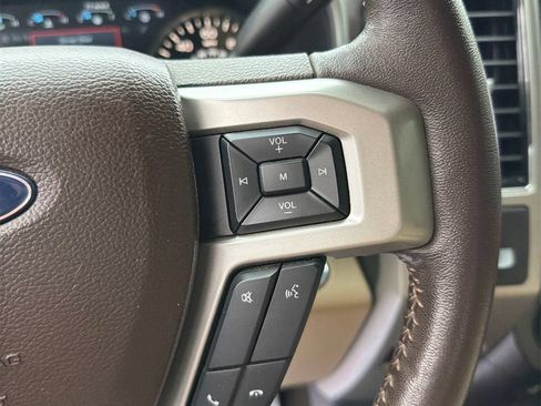Used 2020 Ford F150 Lariat RWD image 22